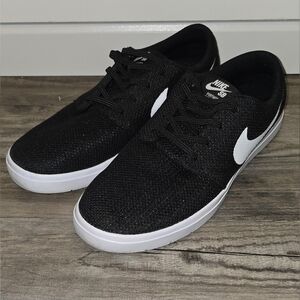 Nike SB Black and White Sneakers